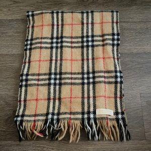 Authentic Vintage Burberry scarf wool